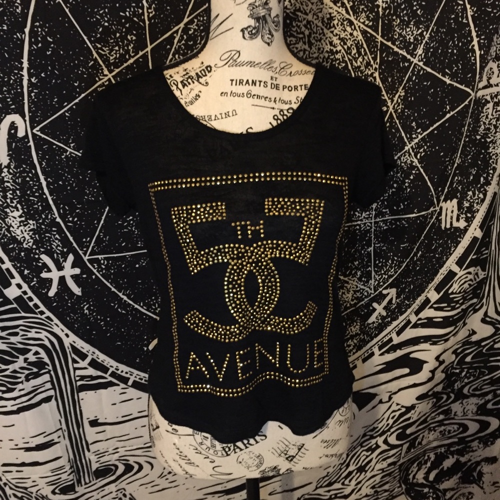 Black 5th Avenue shirt